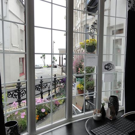 Edelweiss Guest House Дуглас Екстер'єр фото