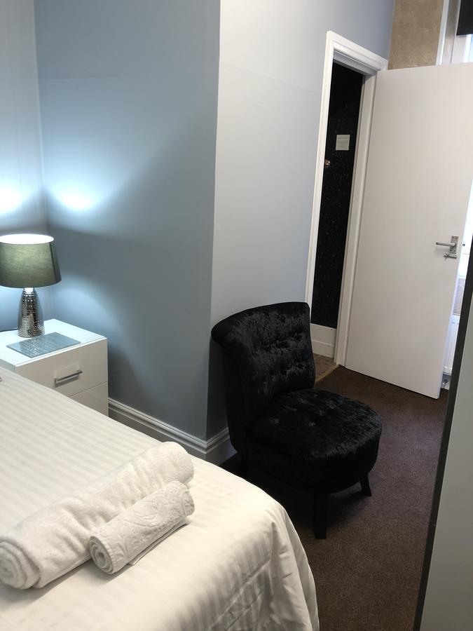 Edelweiss Guest House Дуглас Екстер'єр фото