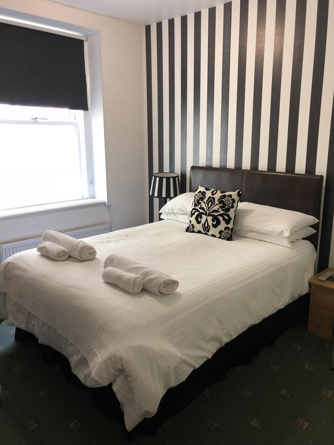 Edelweiss Guest House Дуглас Екстер'єр фото